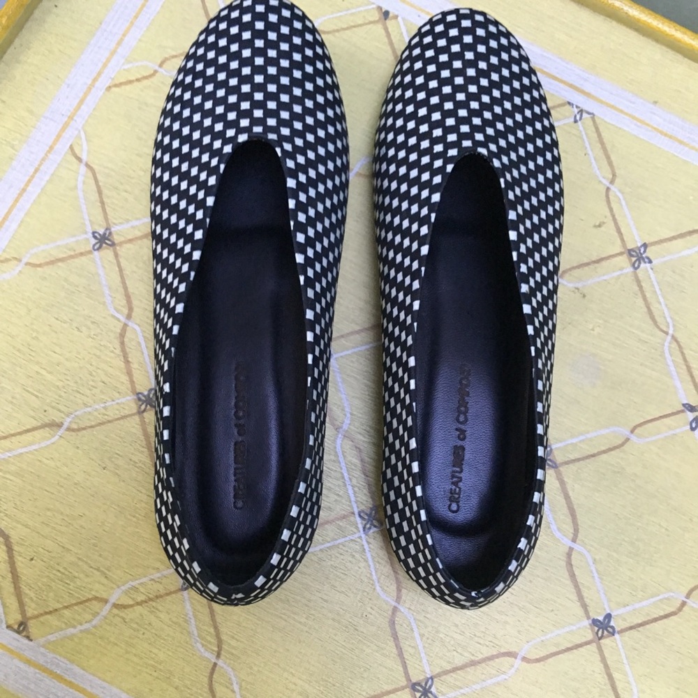 GORGEOUS CREATURES OF COMFORT LEATHER FLATS - Picture 3 of 5